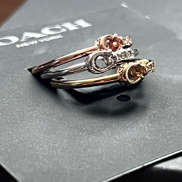 NEW‼️ COACH Signature interlock Pave Stackable 3 Ring Set - Picture 9 of 16